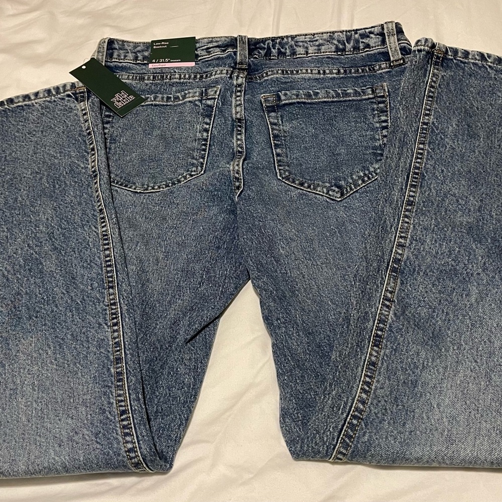 Women’s Wild Fable Easy Rigid Fit Blue Jeans, Size 4. NWT - Picture 3 of 4